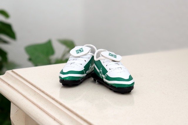 依然稳健出 依然稳健出